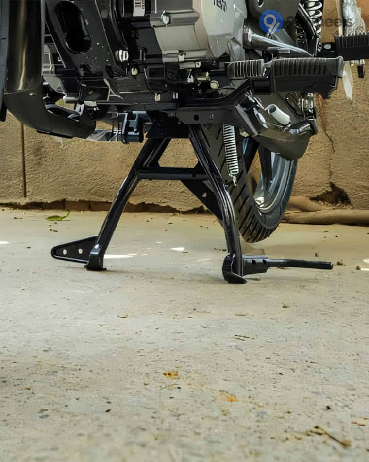 Stands & Utility - 1