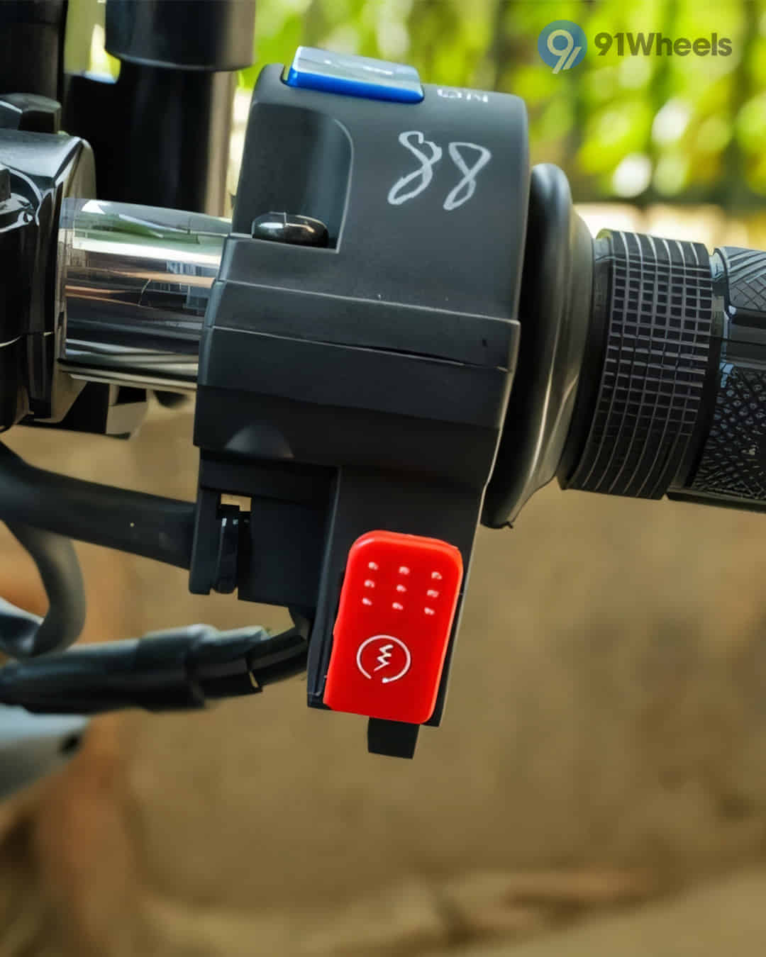 Multifunction Switchgear Right