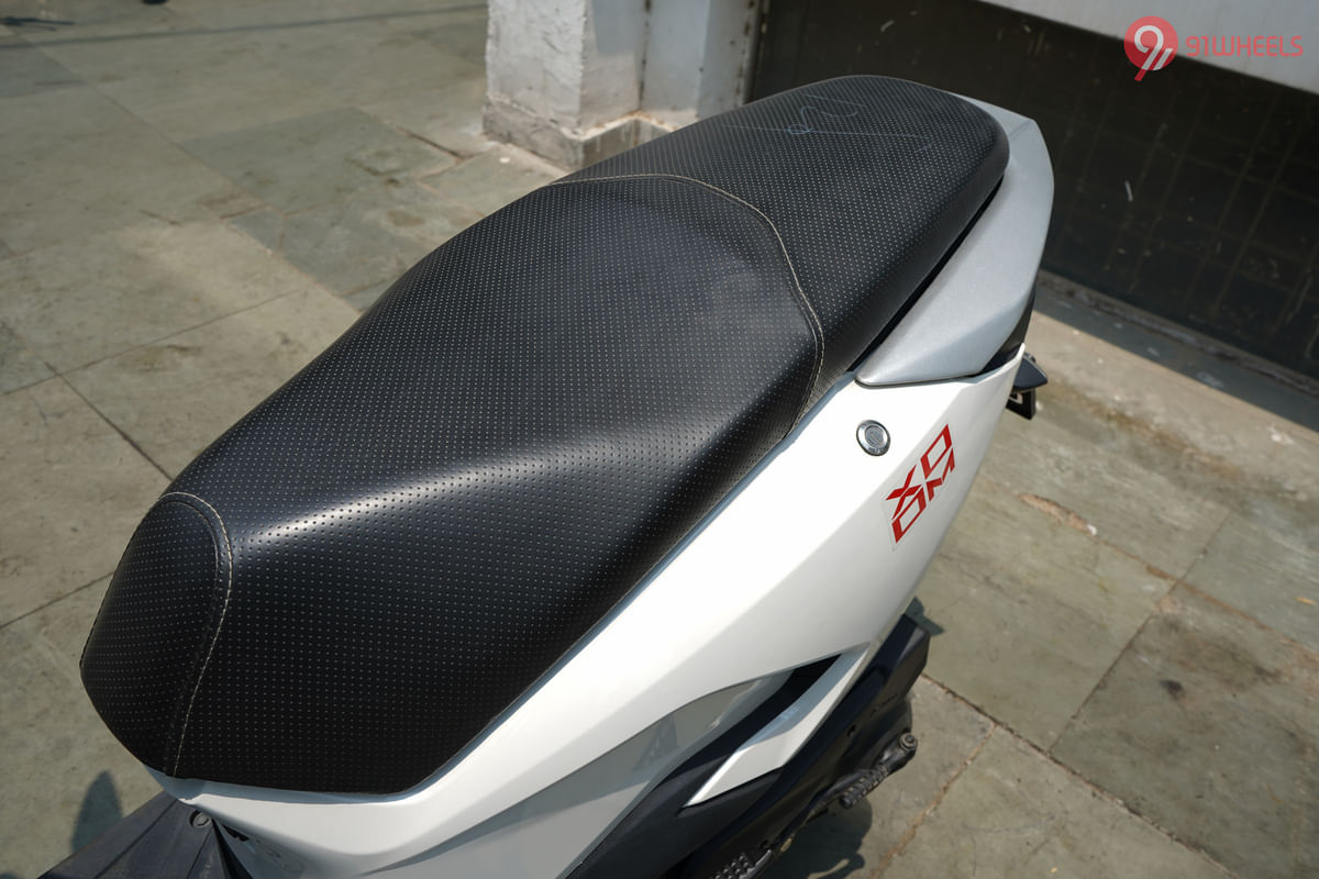 Hero Xoom 110 Seat