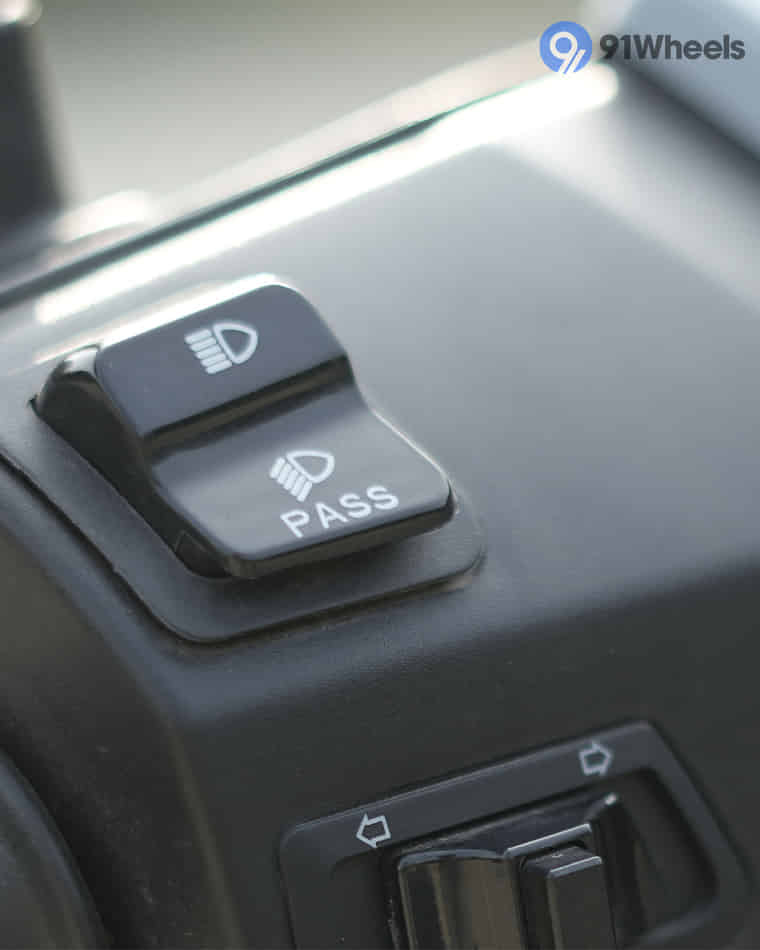 Handlebar & Console Area - 1