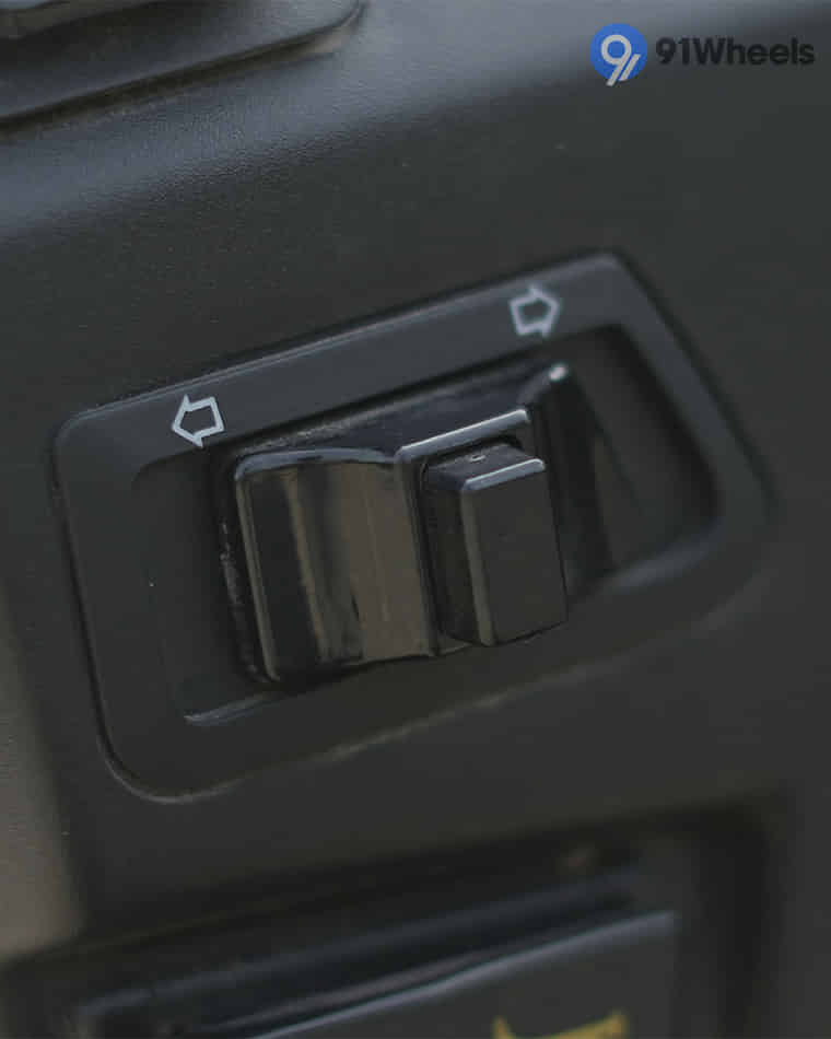 Handlebar & Console Area - 2