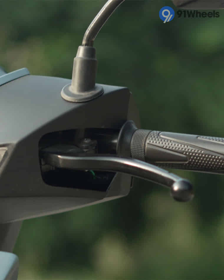 Stands & Utility - 3