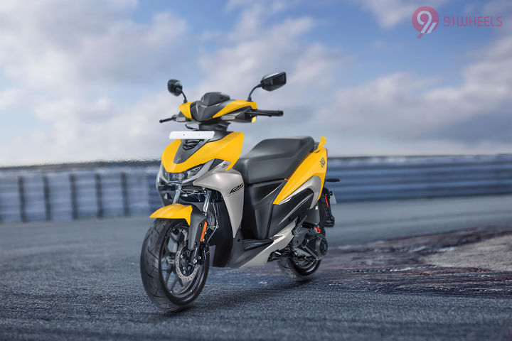 Hero Xoom 125 Left Front Three Quarter