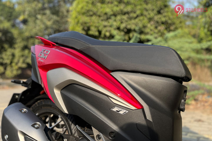 Hero Xoom 125 Right Side Body Panel Badge