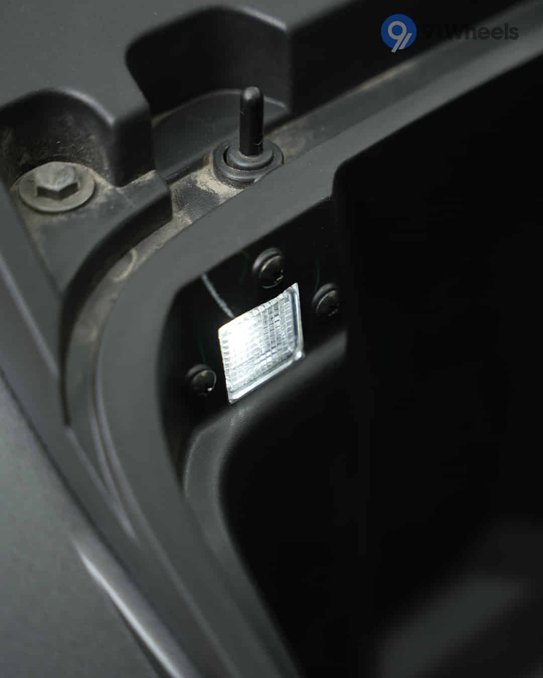 Underseat Storage Light/Boot Light Underseat Storage Light/Boot Light