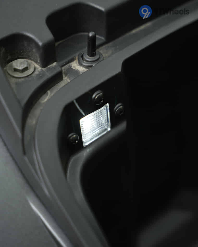 Seat & Storage - 12 Seat & Storage - 12