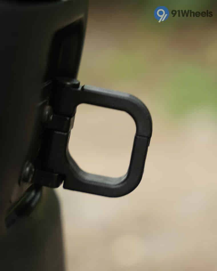 Seat & Storage - 4 Seat & Storage - 4