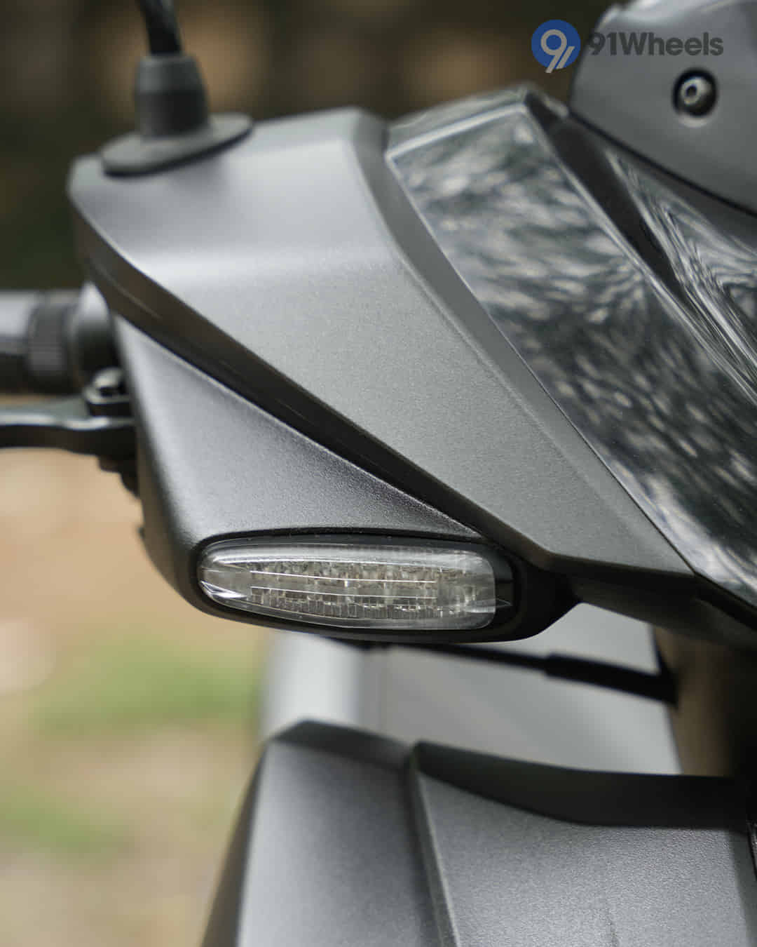 Front Turn Indicators Front Turn Indicators