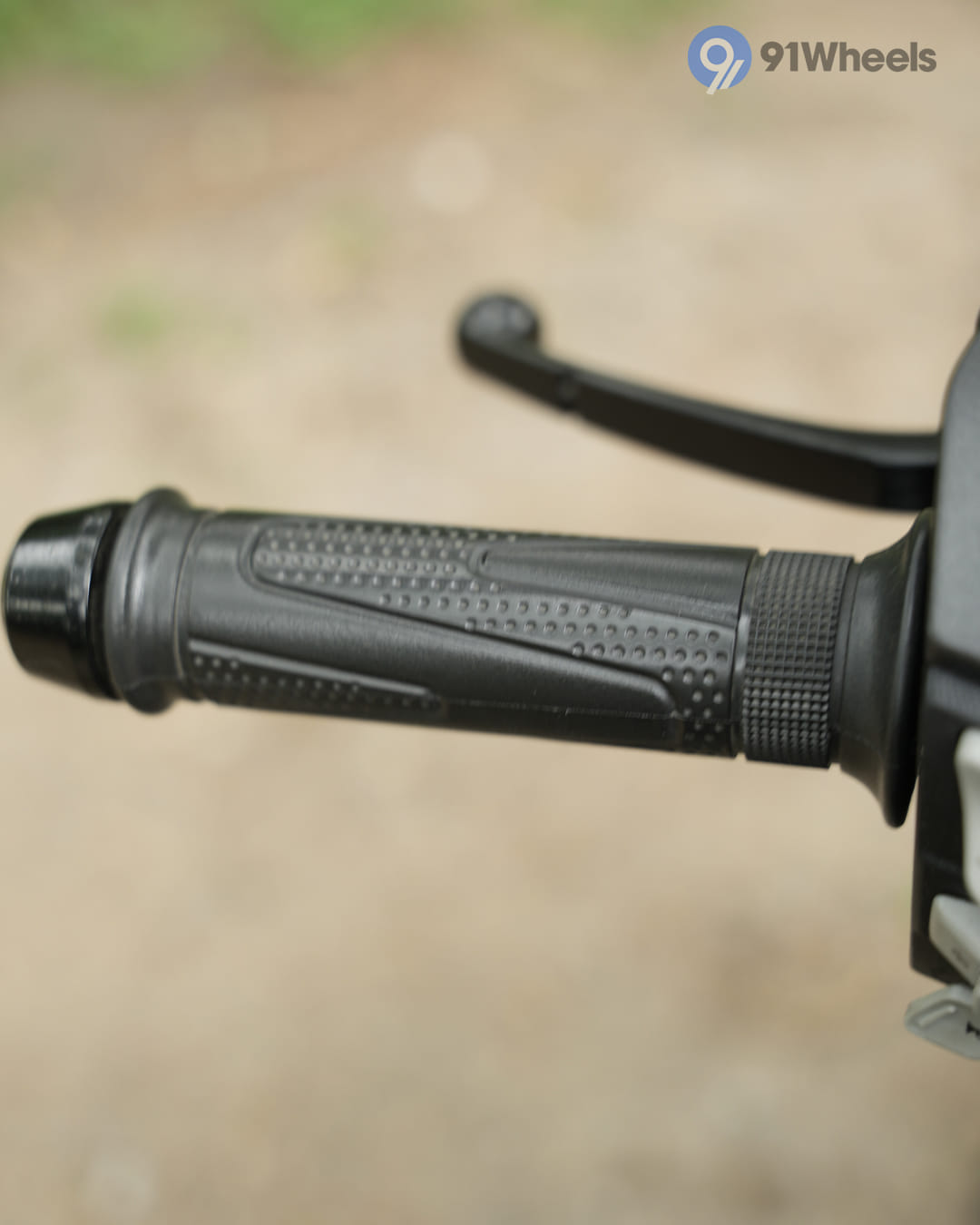 Handlebar & Console Area - 11