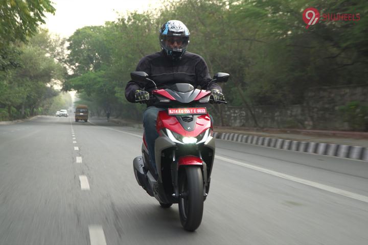 Hero Xoom 125 Riding Shot