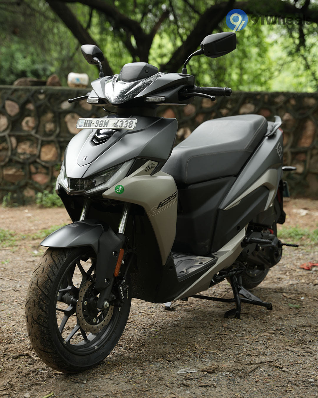 Hero Xoom 125 Left Front Three Quarter