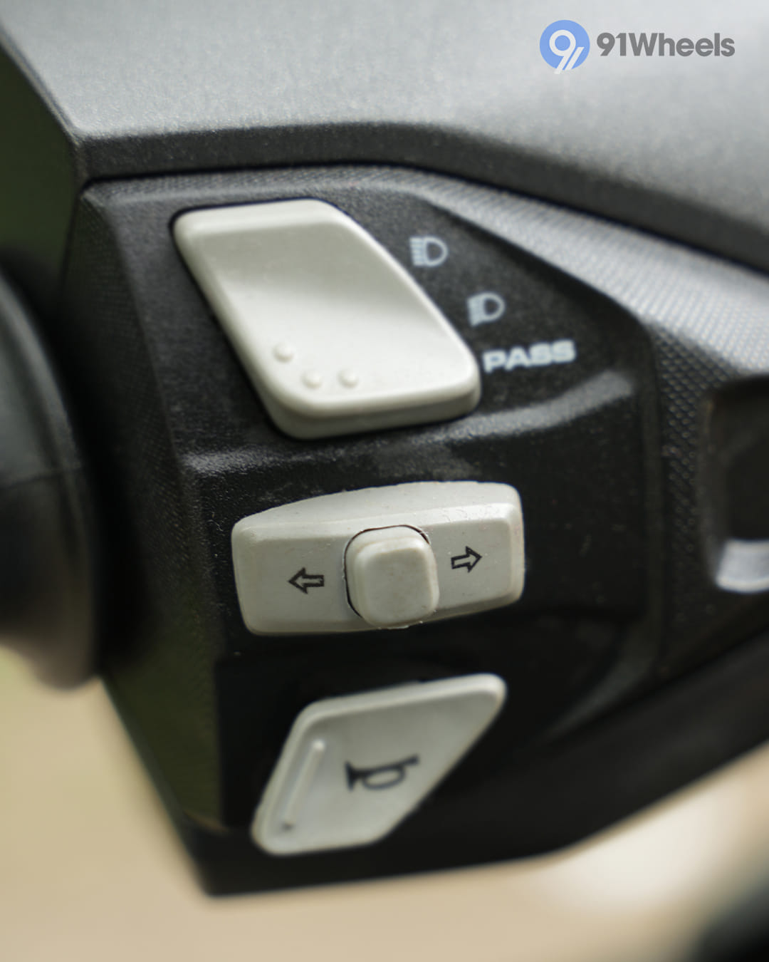 Handlebar & Console Area - 15