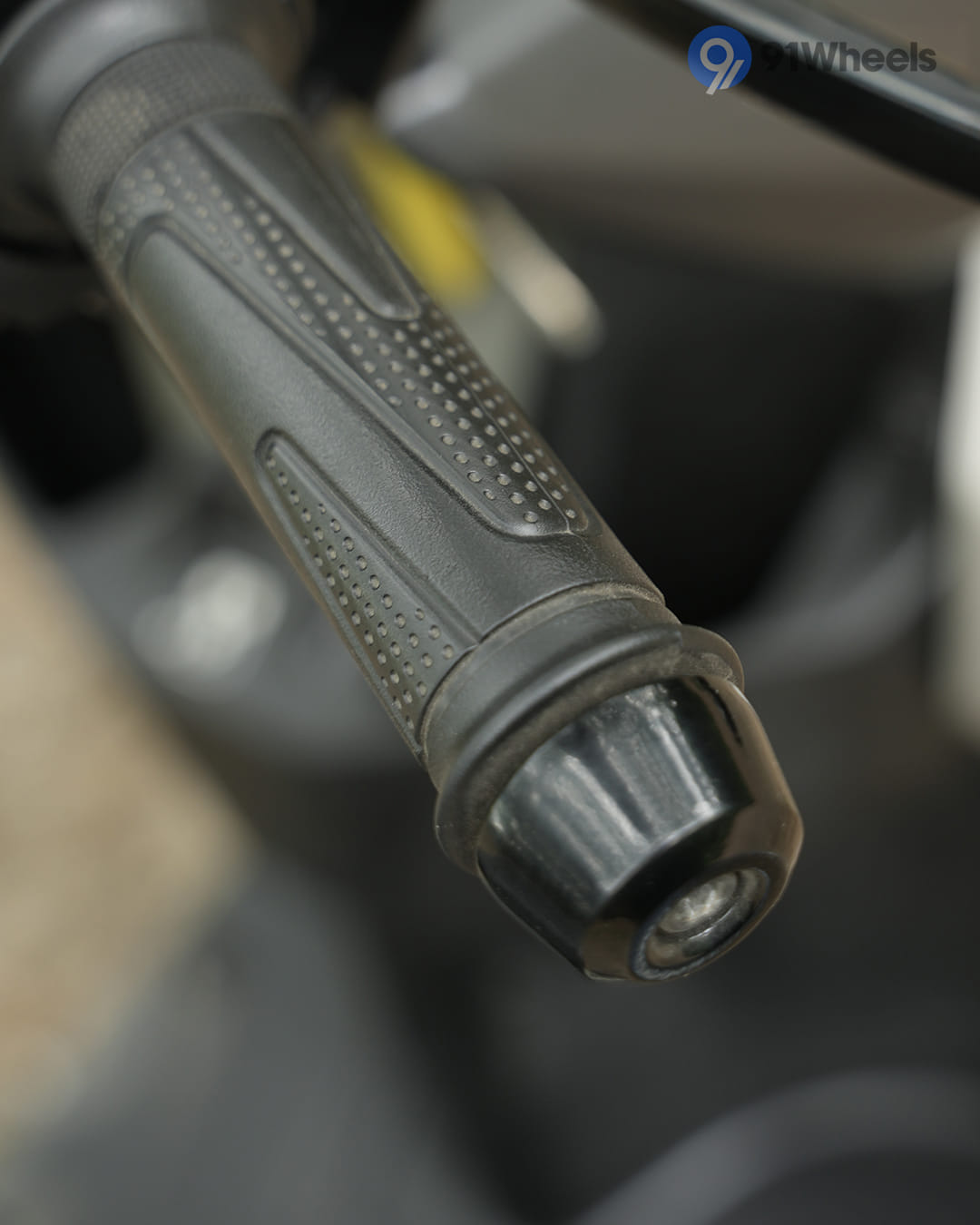 Front Body & Wheels - 7