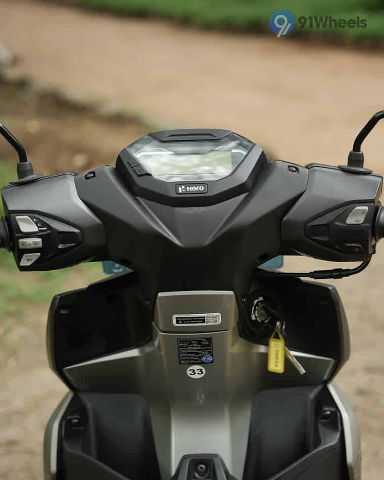 Handlebar & Console Area - 2 Handlebar & Console Area - 2