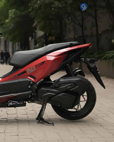 Xoom 160 Left Side Body Panel