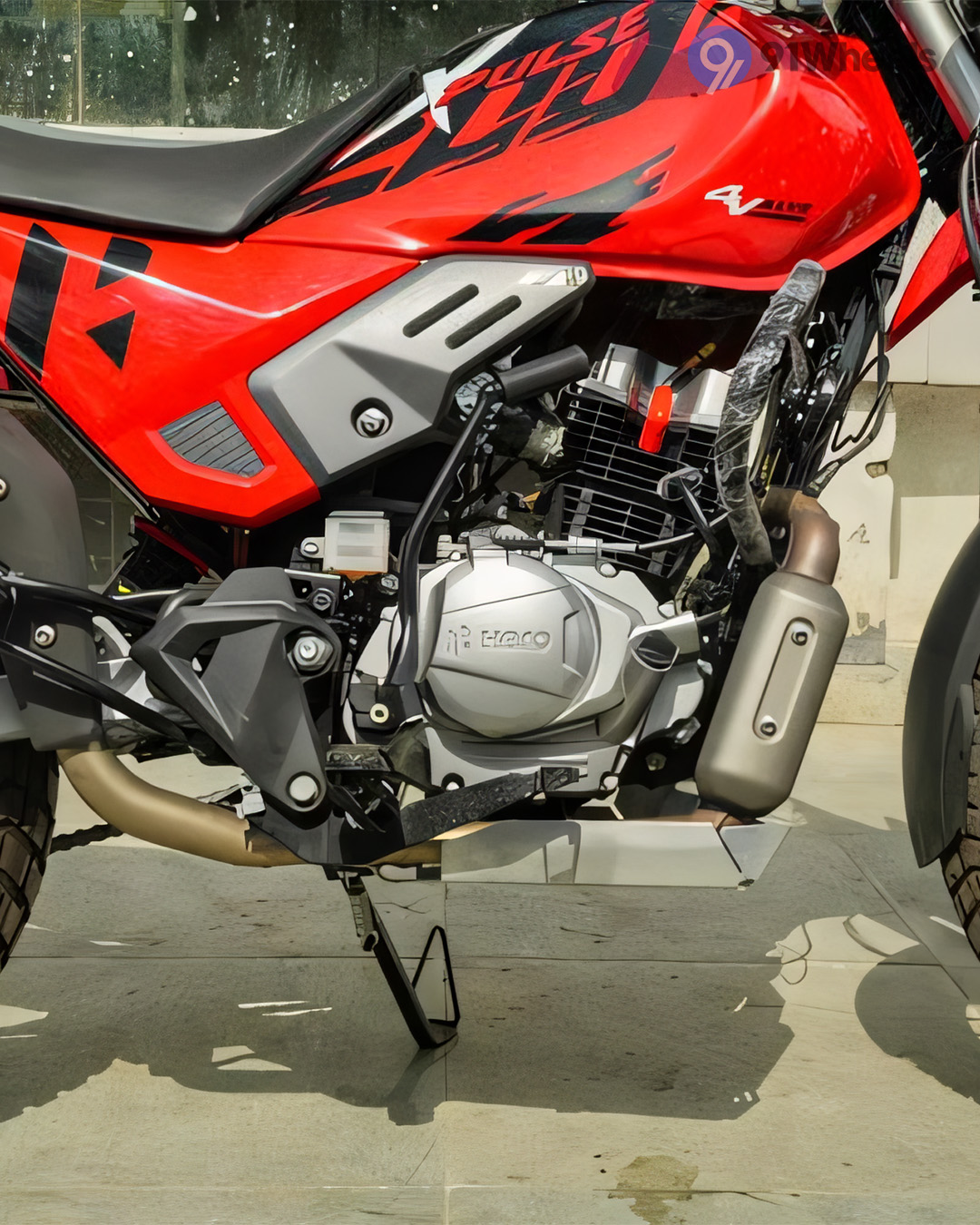 Hero Xpulse 200 4V image