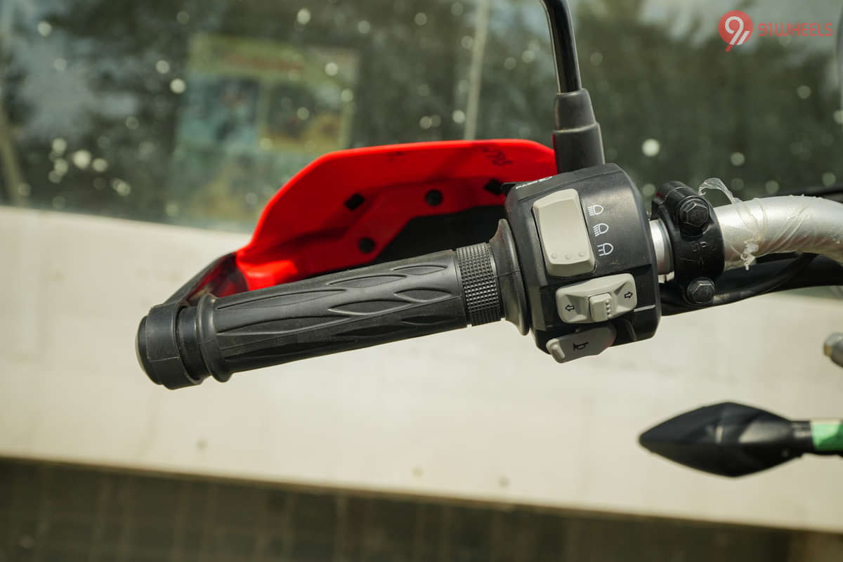 Hero Xpulse 200 4V Left Side Handelbar Grip