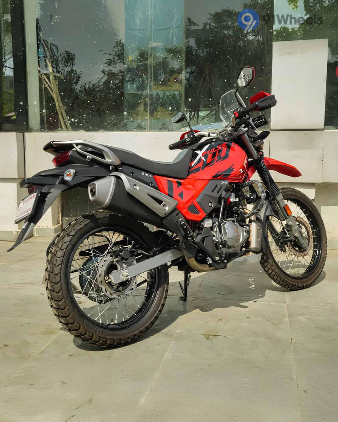 Right Rear Three Quarter