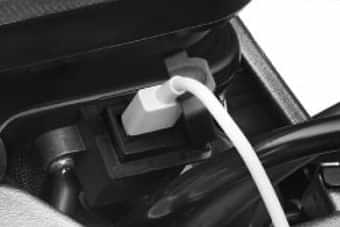 Hero Xpulse 200 BS6 USB Port