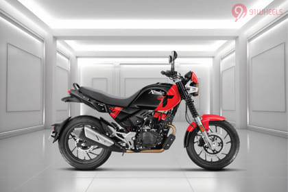 Hero XPulse 200T 2021-2024 Right Side View Hero XPulse 200T 2021-2024 Right Side View