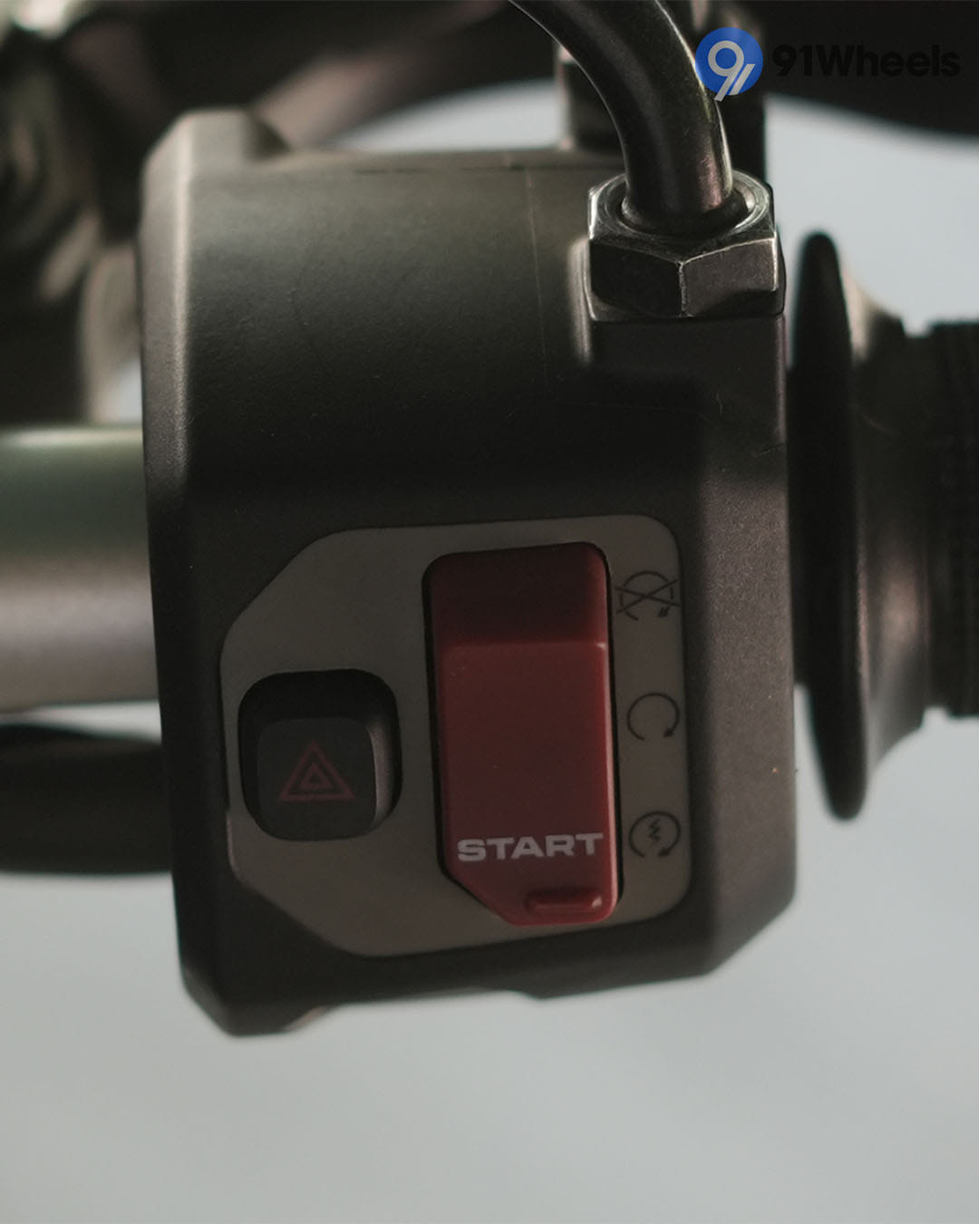 Handlebar & Console Area - 5 Handlebar & Console Area - 5