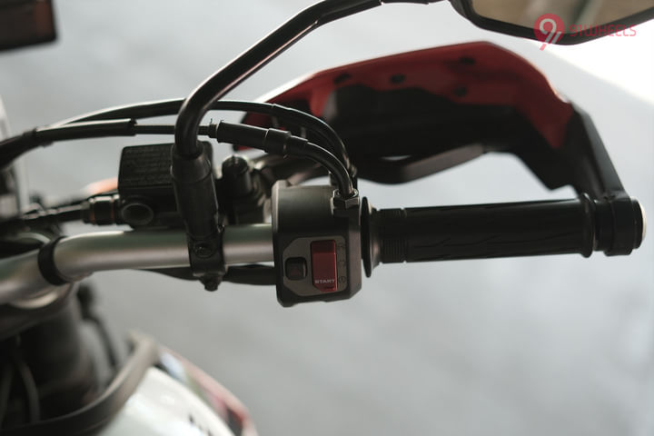 Hero Xpulse 210 Right Side Handelbar Throttle Grip