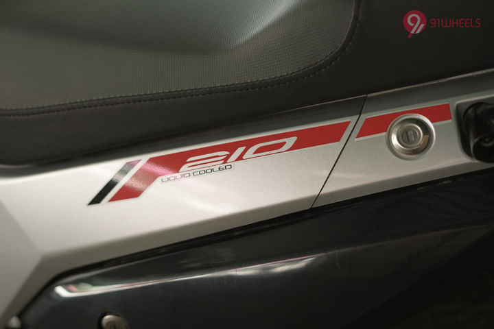 Hero Xpulse 210 Seat Remove/Fix Lock