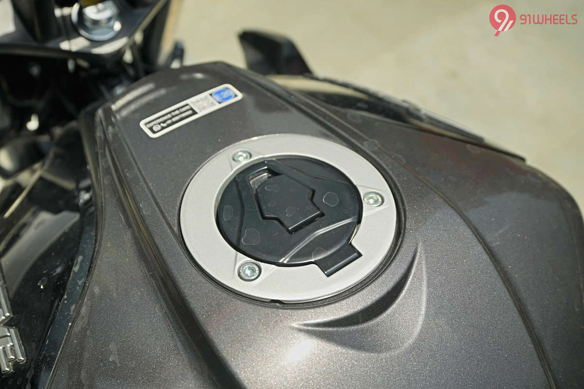 Hero Xtreme 125R Closed Fuel Lid