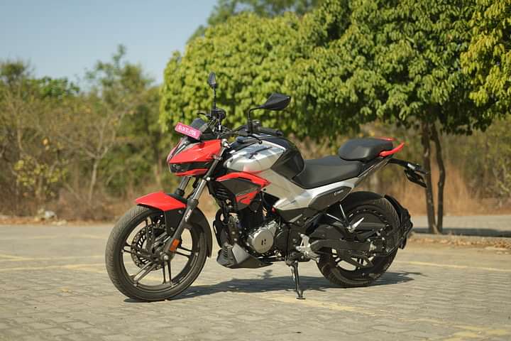 Hero Xtreme 125R Left Side View