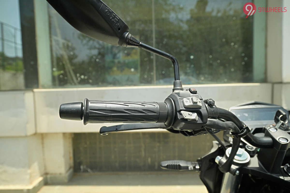 Hero Xtreme 125R Left Side Handelbar Grip
