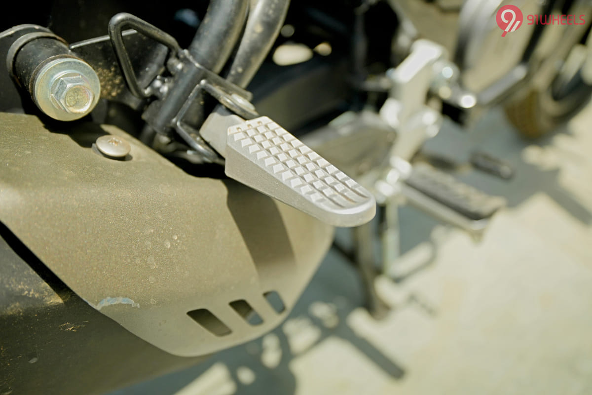 Hero Xtreme 125R Pillion Footrest Hero Xtreme 125R Pillion Footrest