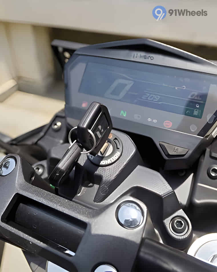 Handlebar & Console Area - 13