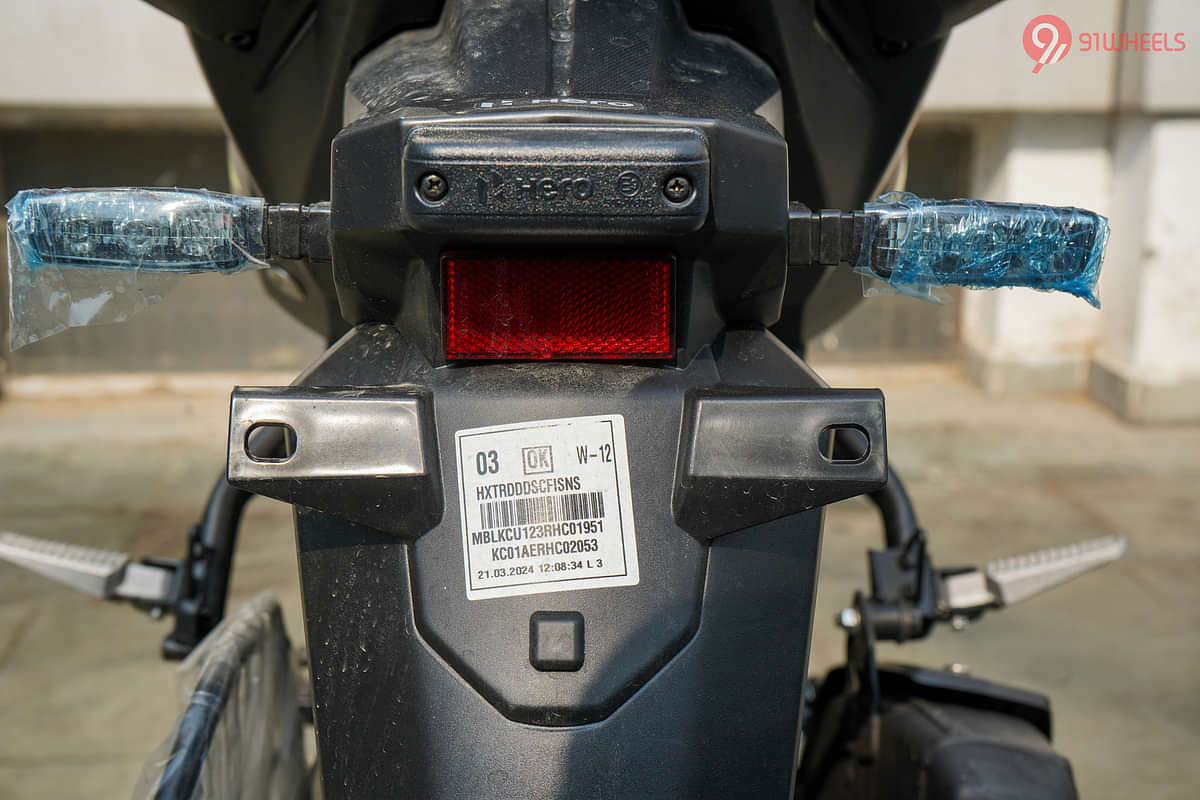 Hero Xtreme 160R 4V Rear Reflex Reflector