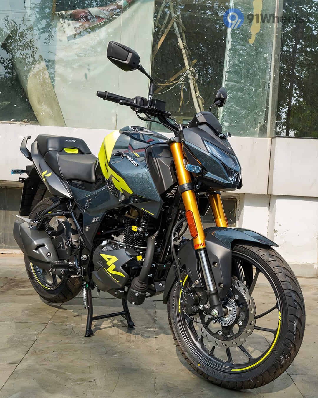 Right Front Three Quarter