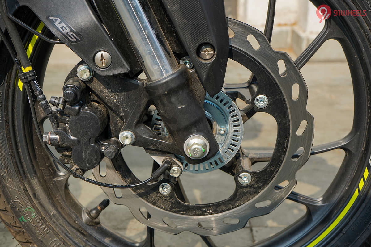 Hero Xtreme 160R 4V Front Disc Brake