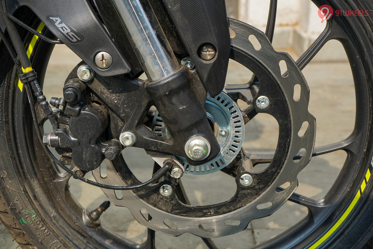 Hero Xtreme 160R 4V Front Disc Brake