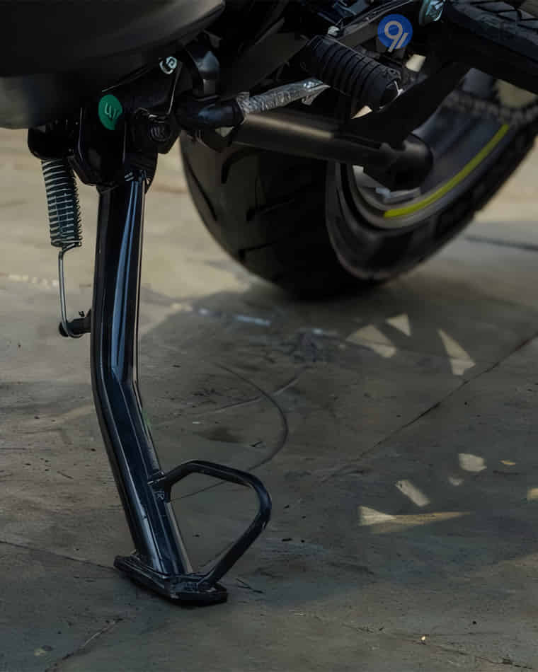 Stands & Utility - 2