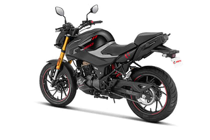 Hero Xtreme 160R 4V Double Disc Connected Left Rear Three Quarter