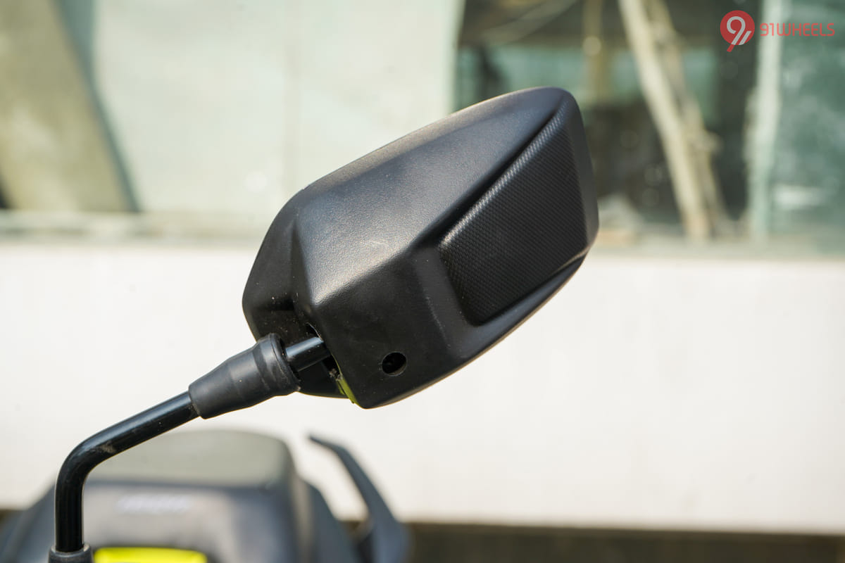 Hero Xtreme 160R 4V Rear View Mirror Hero Xtreme 160R 4V Rear View Mirror