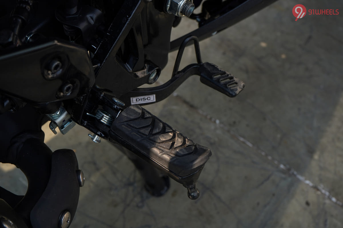 Hero Xtreme 160R 4V Rider Footpeg Hero Xtreme 160R 4V Rider Footpeg