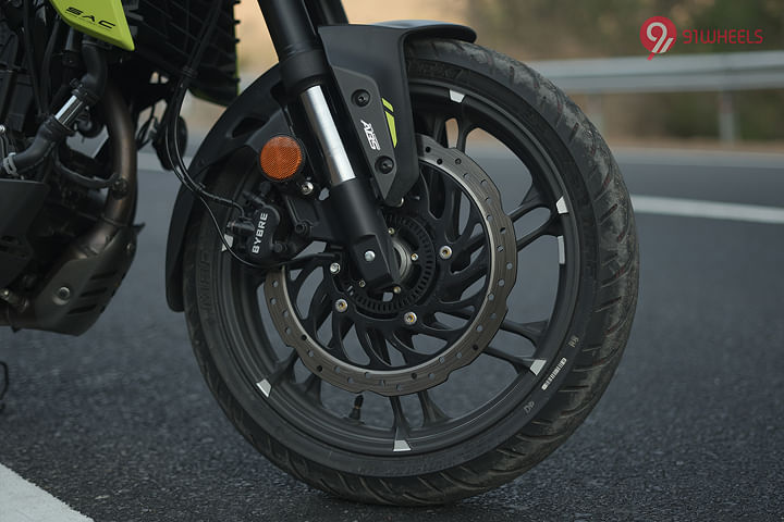 Hero Xtreme 250R Front WHeel