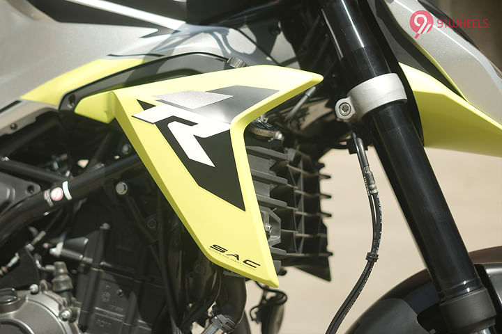 Hero Xtreme 250R Radiator
