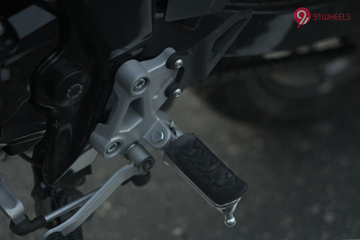 Hero Xtreme 250R Rider Footpeg