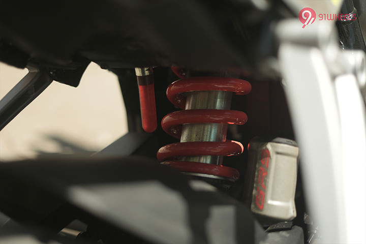 Hero Xtreme 250R Rear Suspension Spring Preload Setting