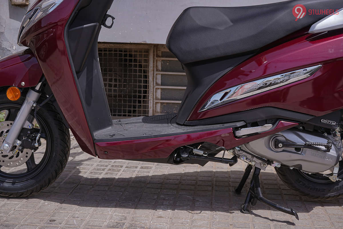 Honda  Activa 125 Main stand