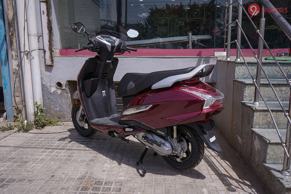 Honda  Activa 125 Left Rear Three Quarter