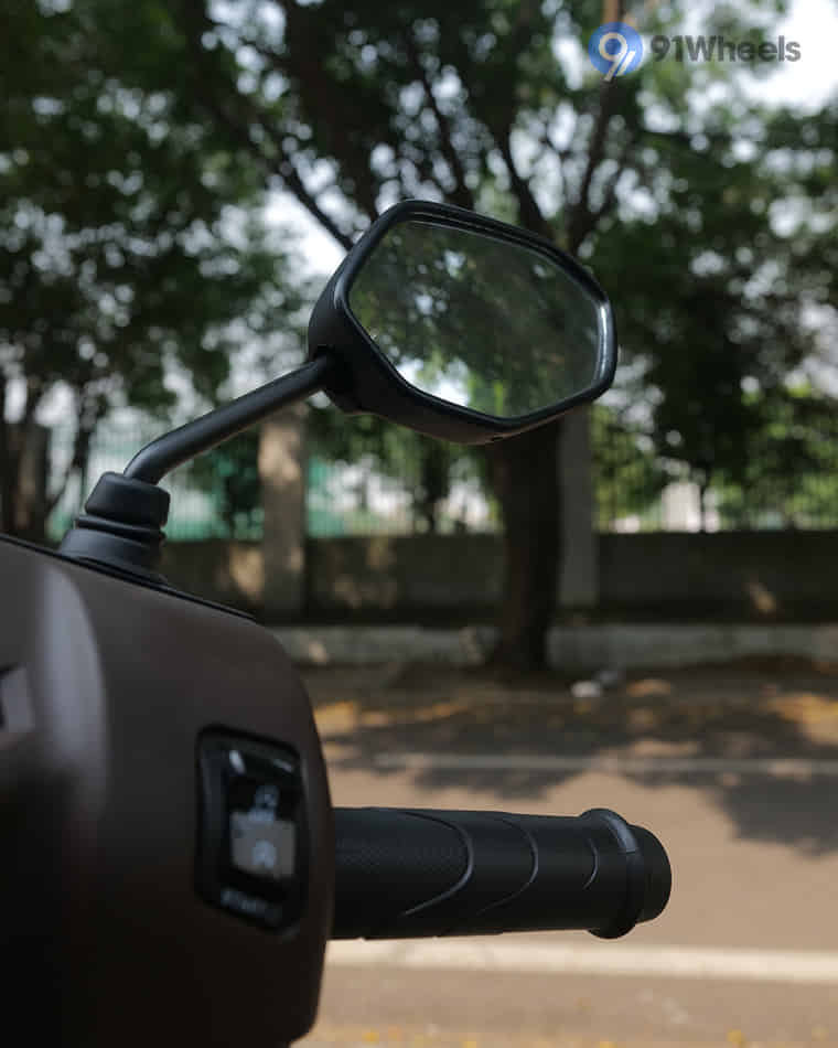 Handlebar & Console Area - 7