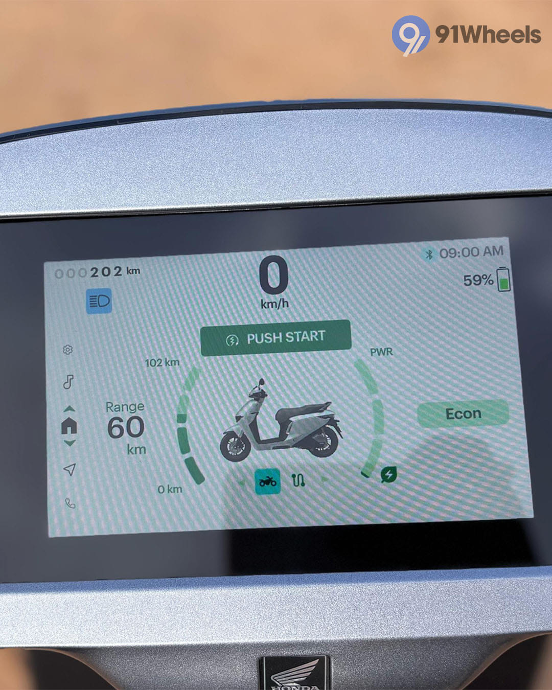 Handlebar & Console Area - 4 Handlebar & Console Area - 4