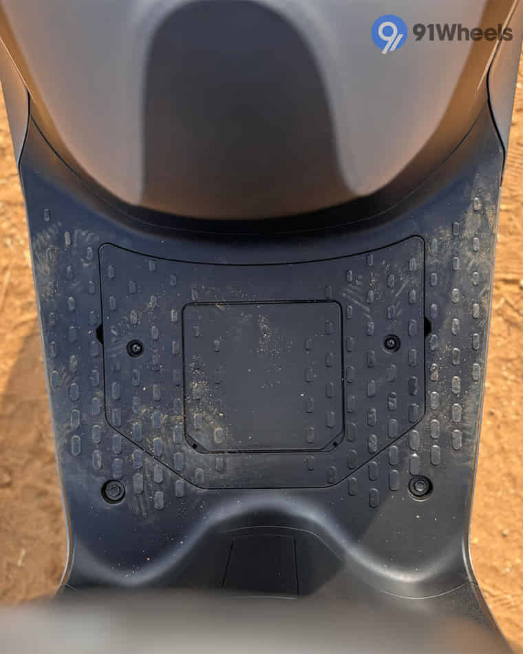 Stands & Utility - 1