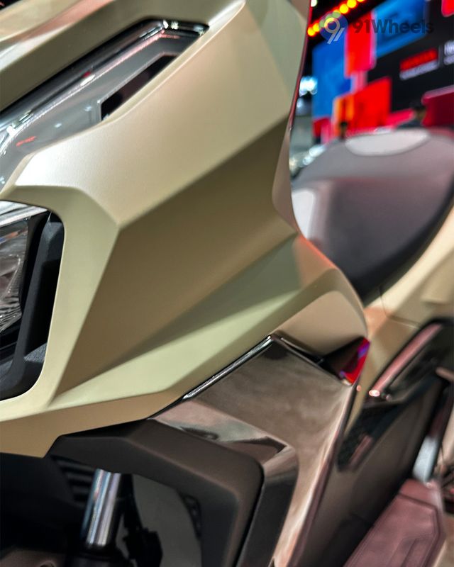 ADV 160 Left Side Body Panel